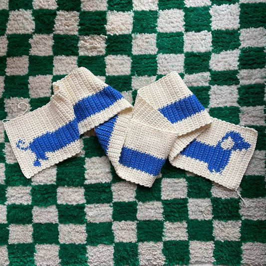 Cute Sausage Dog Scarf Crochet Pattern